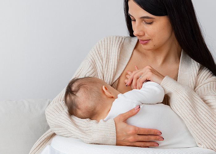Especialista derruba mitos sobre a amamentação
