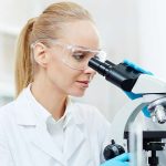 super-saudave-materia-da-edicao-como-o-microbioma-interfere-na-dermatite-atopica Microbioma da pele